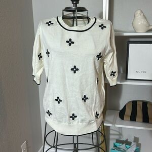 New without tags Hugh end stretch knitted cotton flowers sz small cream